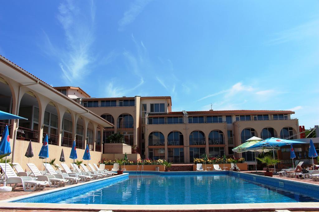 Hôtel Hera 3*